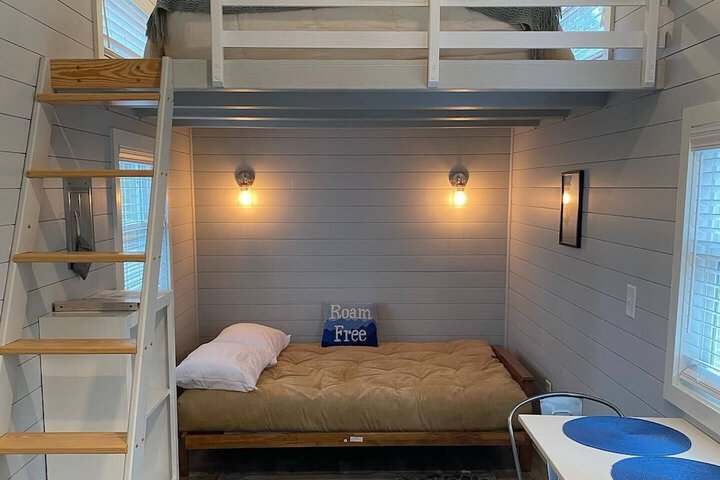Room 82 of 129
