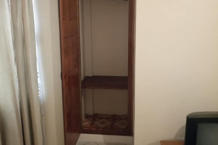 Room 12 of 21