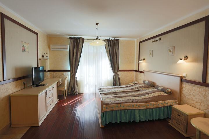 Room 60 of 89