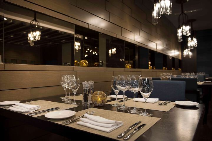 Dining 73 of 126