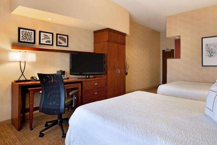 Room 10 of 46