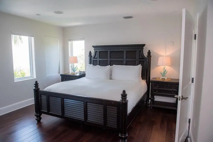 Room 3 of 26