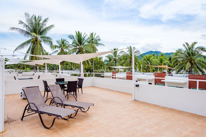 Sundeck 157 of 164