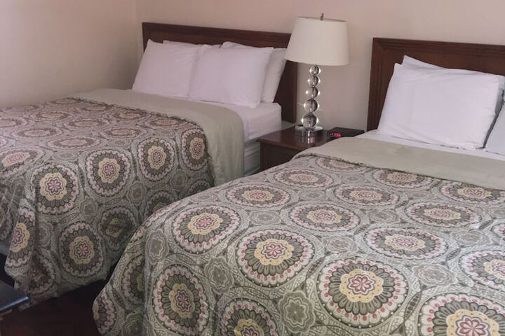 Room 25 of 81
