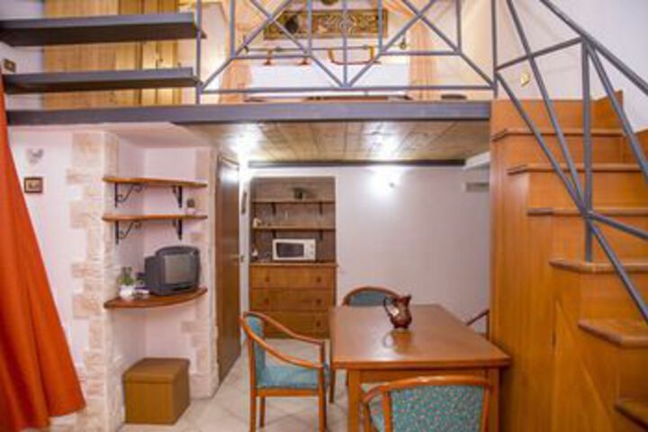 Room 45 of 160