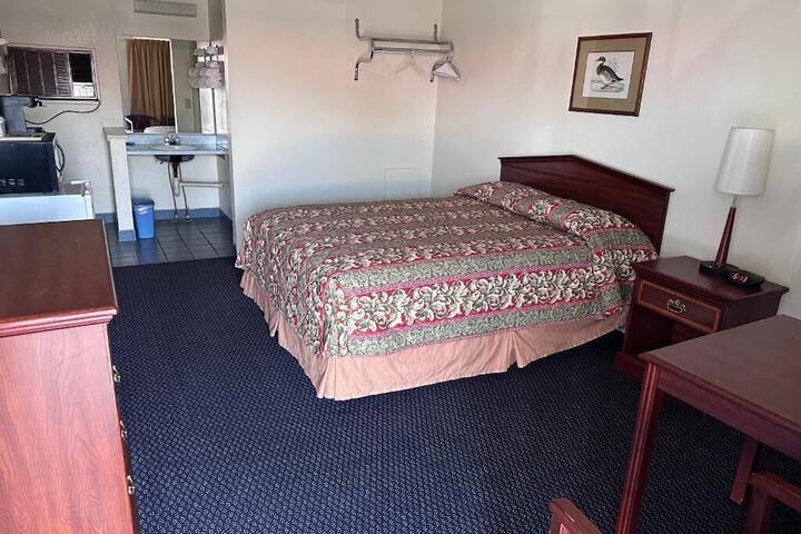 Room 13 of 15