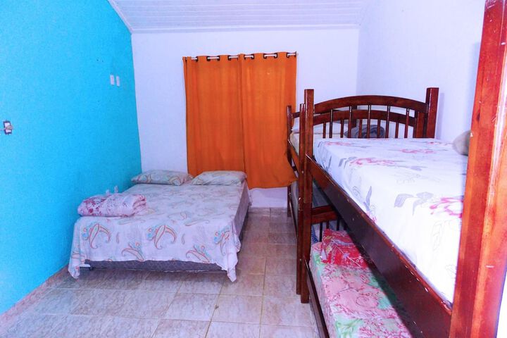 Room 12 of 48