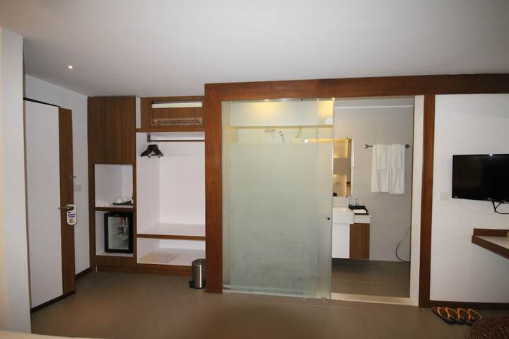 Room 31 of 51