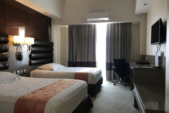 Room 35 of 139