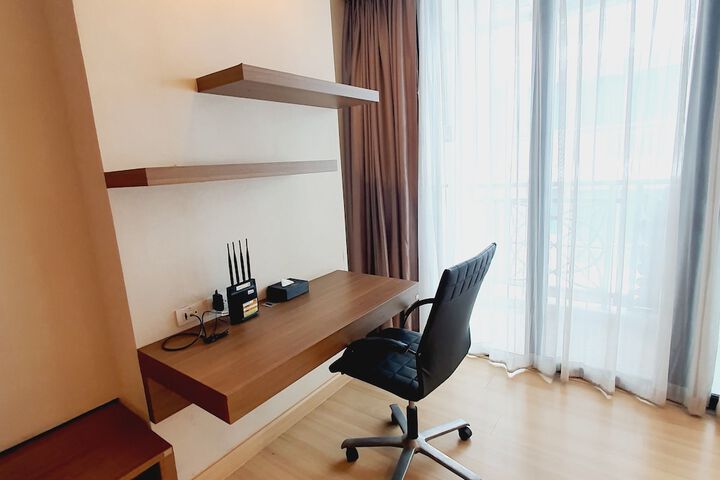 Room 28 of 103