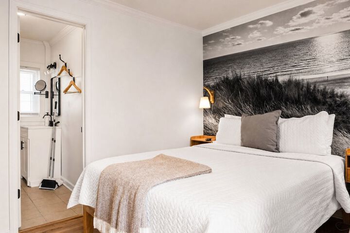 Room 20 of 144