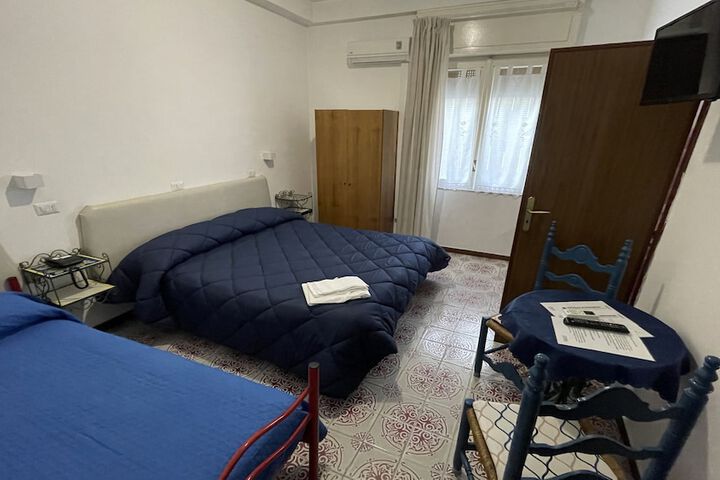 Room 7 of 21