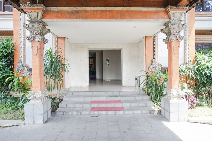 Hotel 76 of 84