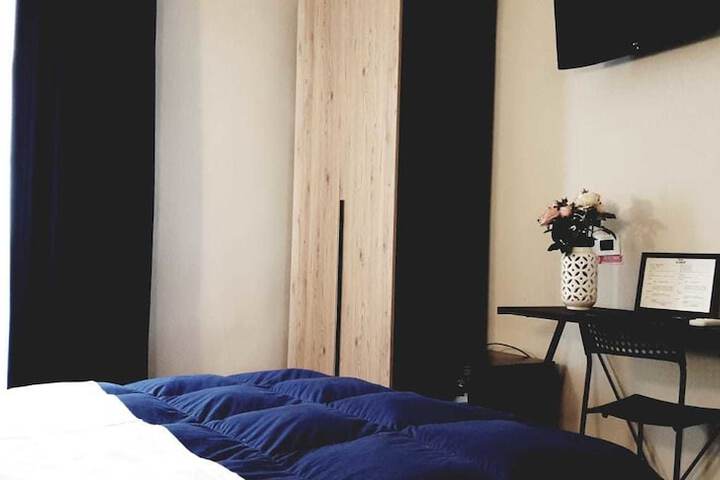 Room 6 of 47