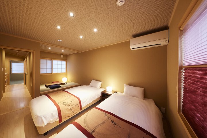 Room 9 of 54