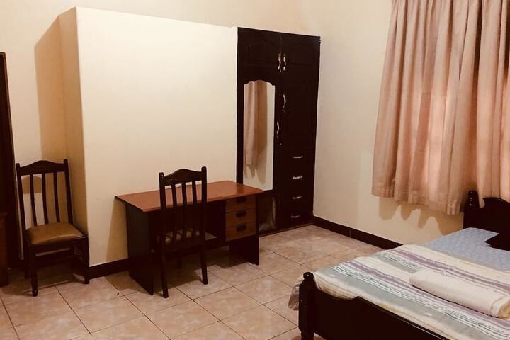 Room 3 of 10