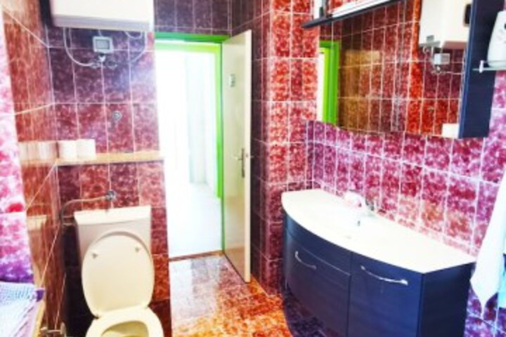 Room 40 of 48