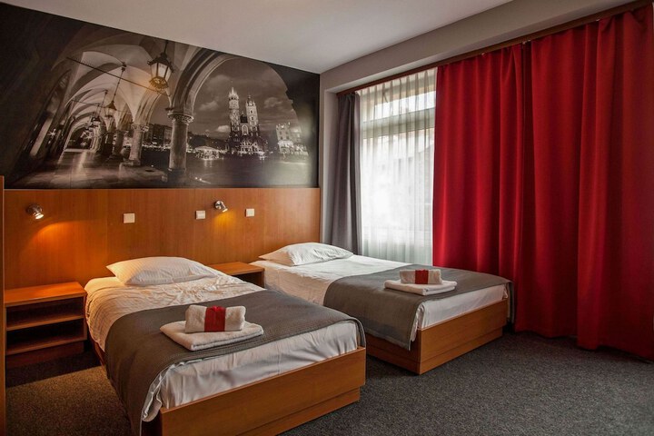 Room 7 of 57