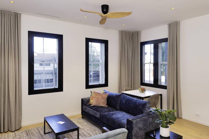 Room 52 of 197