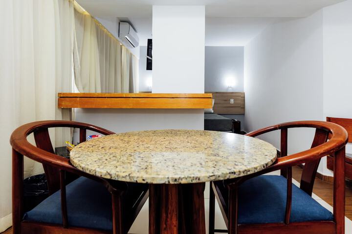 Room 14 of 36