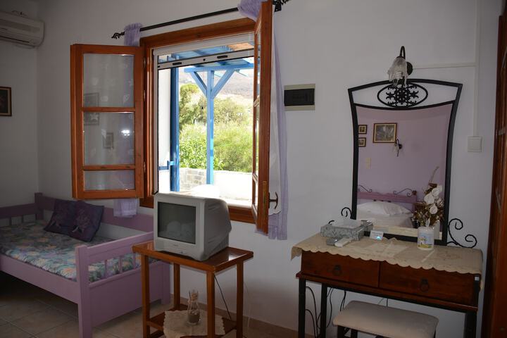 Room 47 of 96
