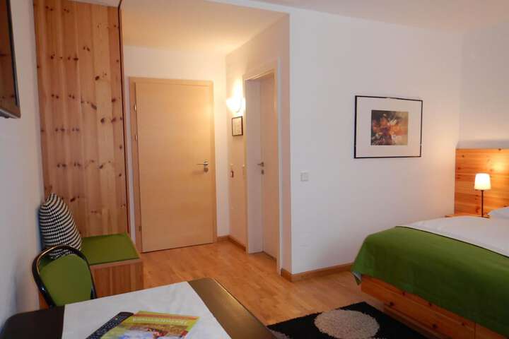 Room 11 of 51