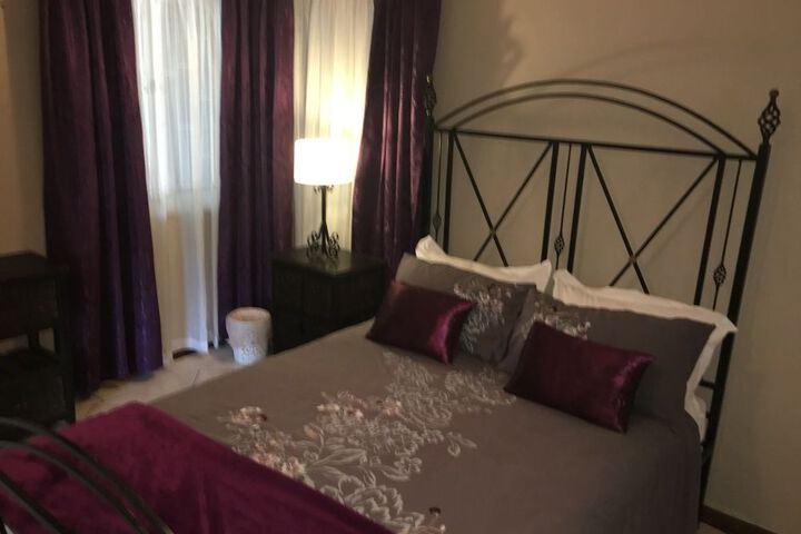 Room 12 of 48