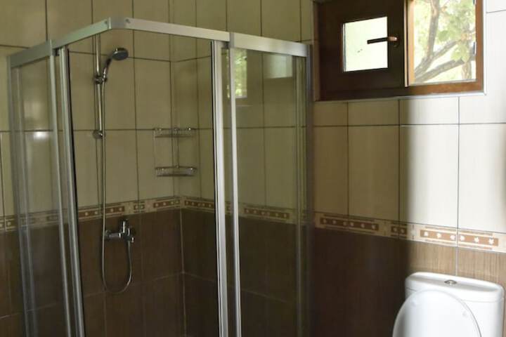Room 8 of 26