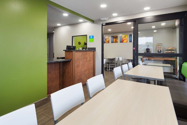 Guest Lobby