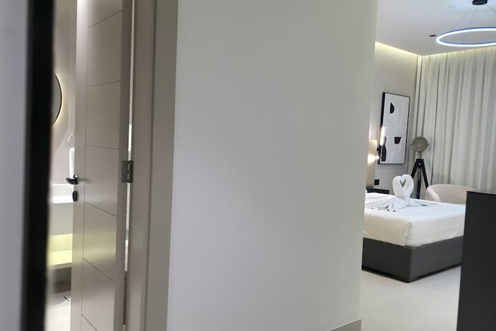 Room 28 of 191