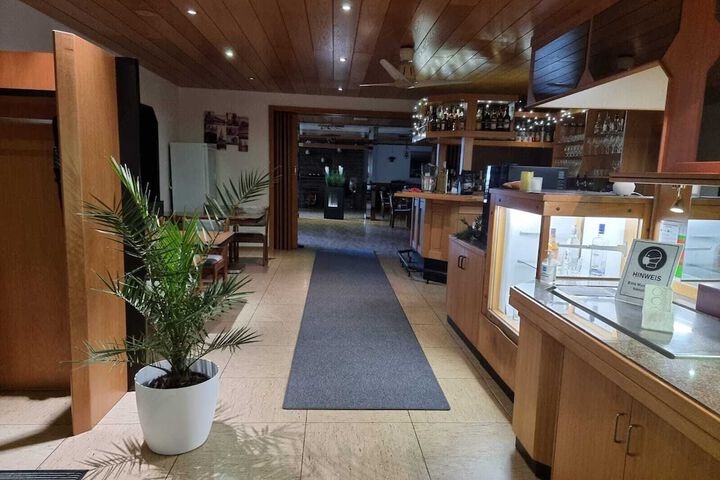 Dining Photos