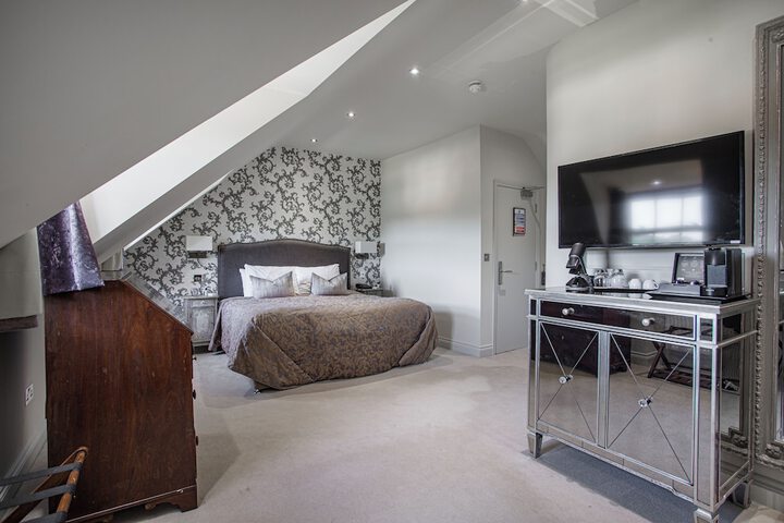 Room 18 of 46
