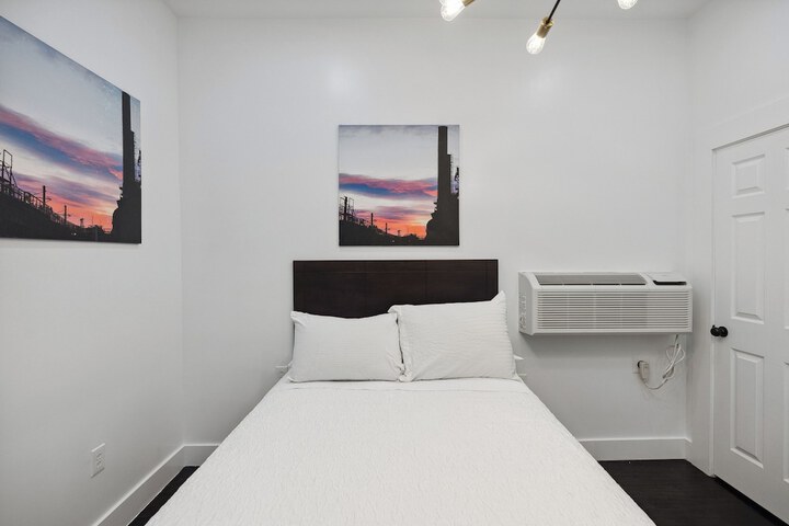 Room 10 of 72