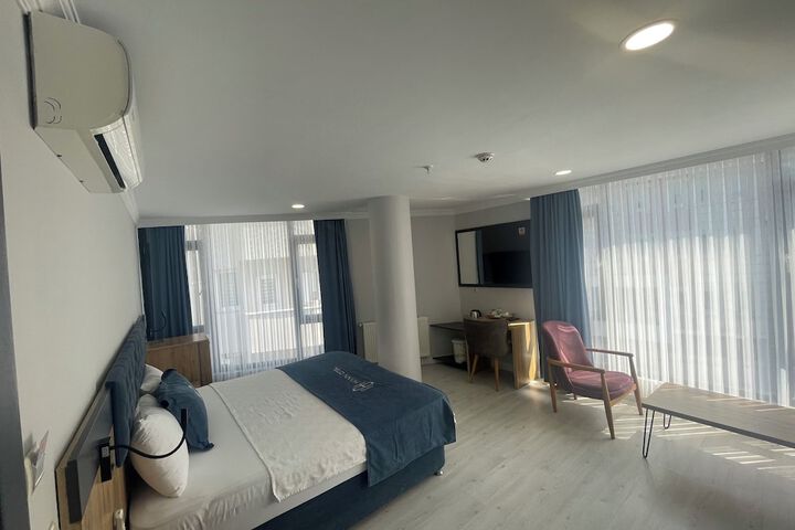 Room 20 of 90