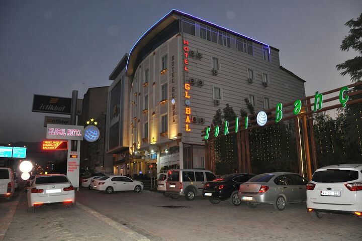 Hotel 32 of 33