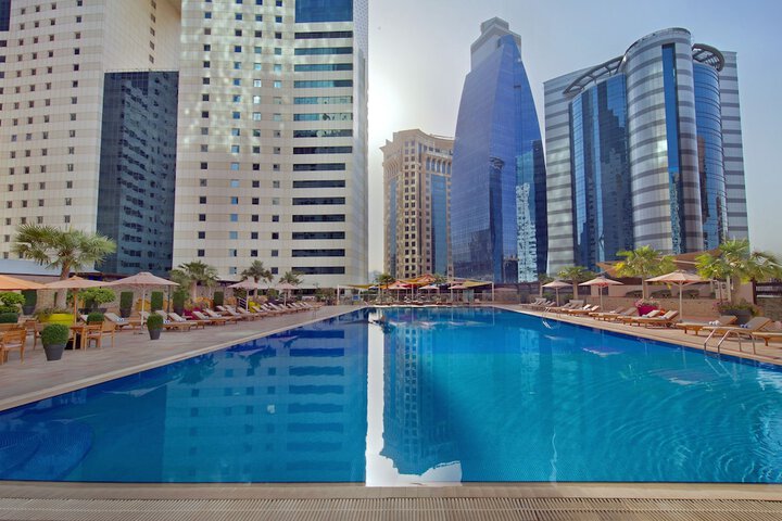 Hotel Pool