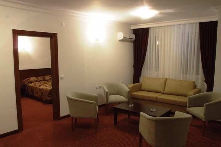 Room 8 of 29