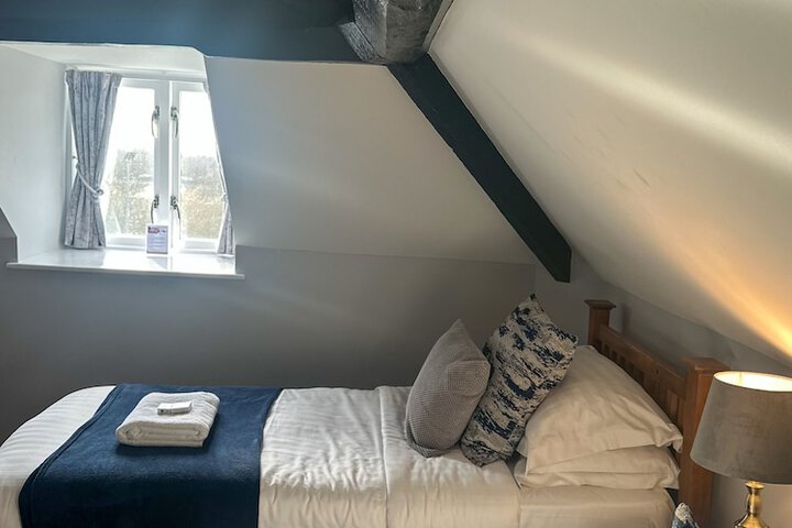 Room 64 of 160