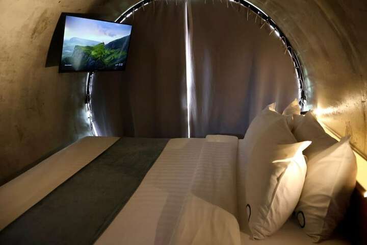 Room 9 of 58
