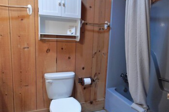Room 5 of 39