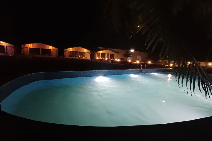 Pool 43 of 94
