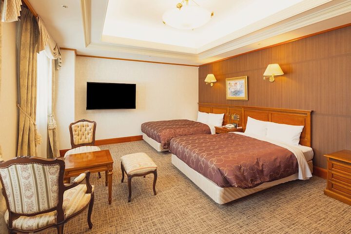 Room 19 of 54