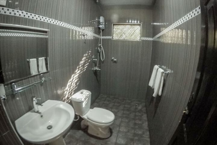 Room 12 of 51
