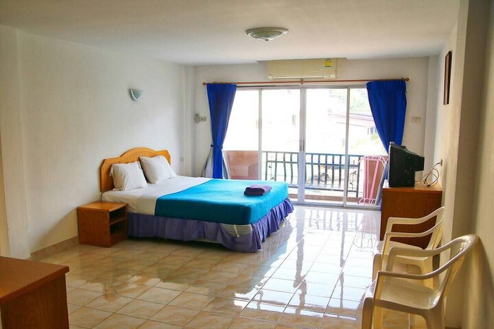 Room 6 of 21