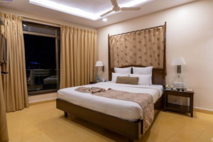Room 13 of 57