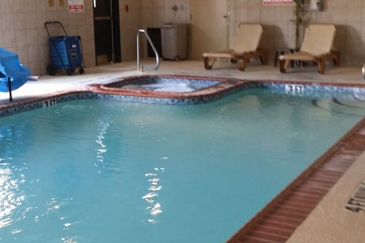 SureStay Plus Hotel by Best Western San Antonio SeaWorld