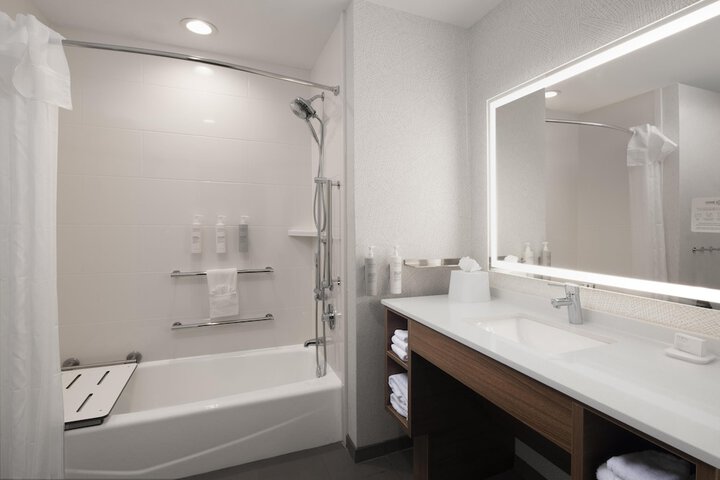 Bathroom shower