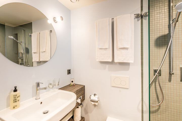 Clean Restrooms