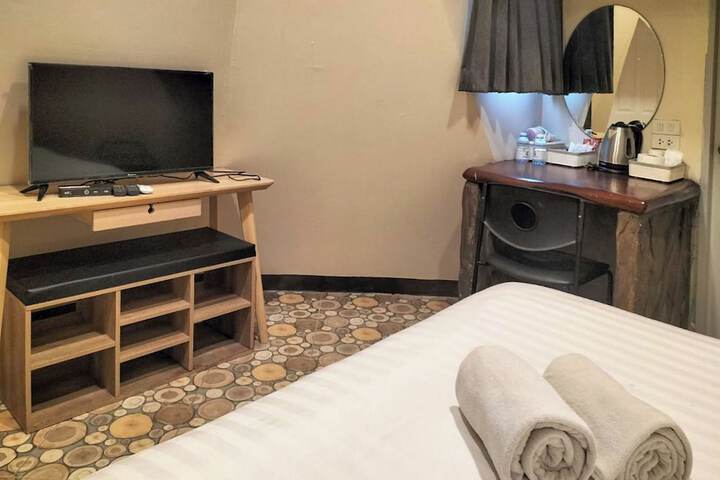 Room 40 of 156