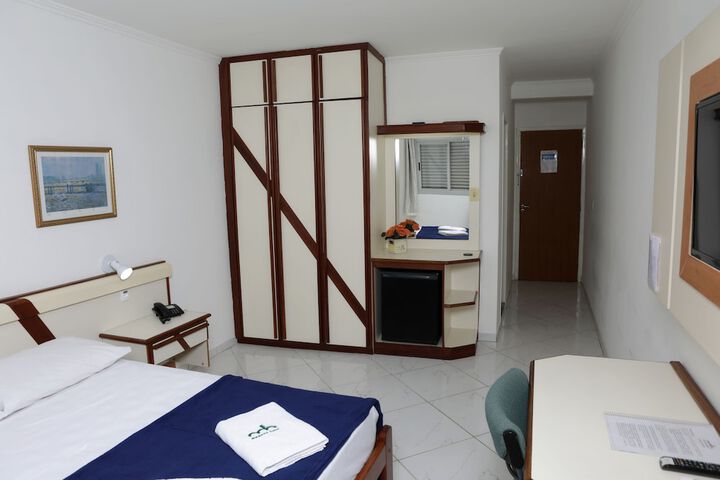 Room 21 of 75